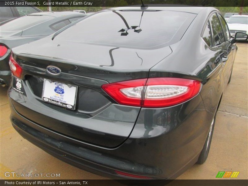 Guard Metallic / Earth Gray 2015 Ford Fusion S