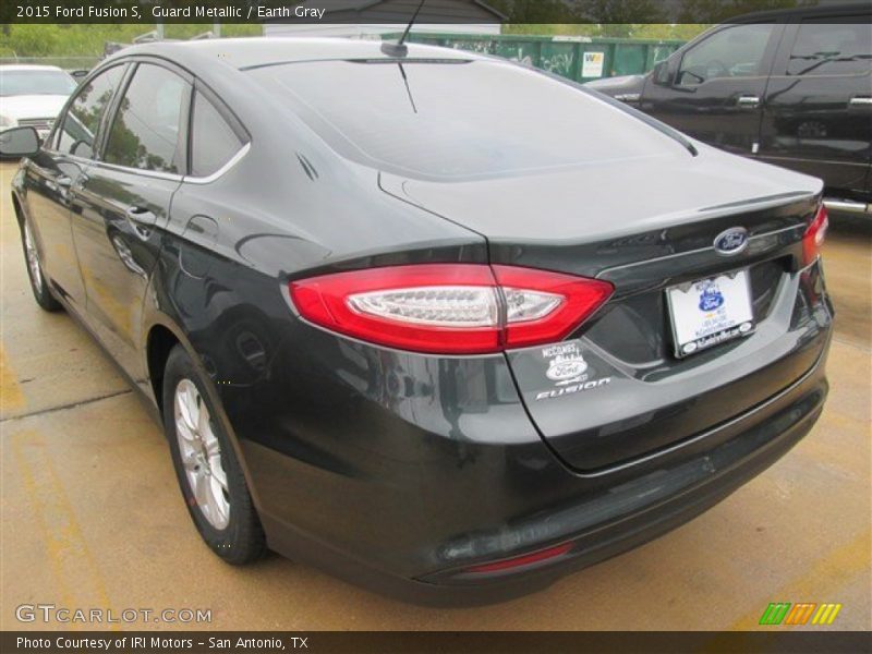 Guard Metallic / Earth Gray 2015 Ford Fusion S