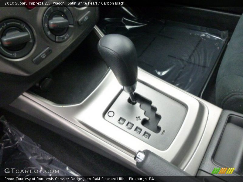 Satin White Pearl / Carbon Black 2010 Subaru Impreza 2.5i Wagon