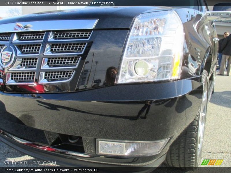 Black Raven / Ebony/Ebony 2014 Cadillac Escalade Luxury AWD