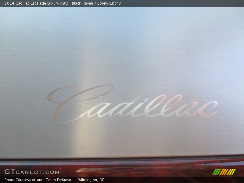 Black Raven / Ebony/Ebony 2014 Cadillac Escalade Luxury AWD