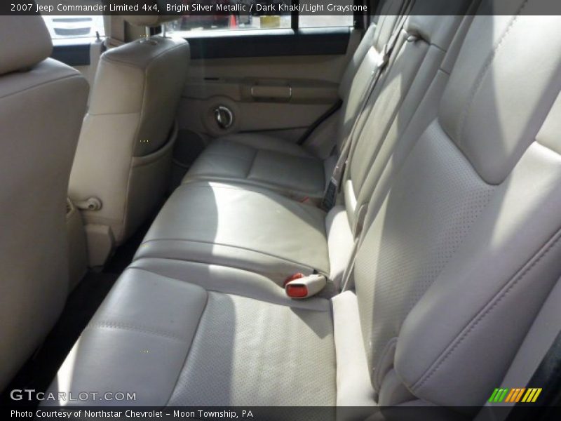 Bright Silver Metallic / Dark Khaki/Light Graystone 2007 Jeep Commander Limited 4x4