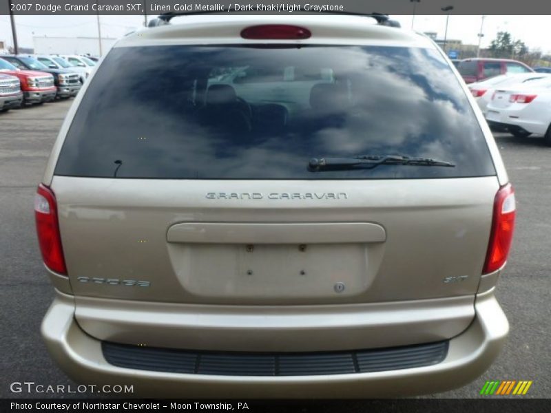 Linen Gold Metallic / Dark Khaki/Light Graystone 2007 Dodge Grand Caravan SXT