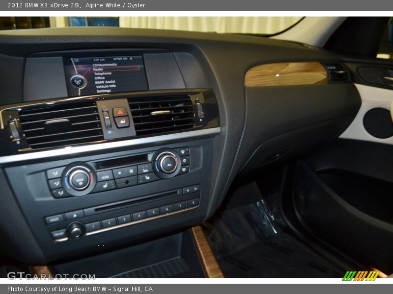 Alpine White / Oyster 2012 BMW X3 xDrive 28i