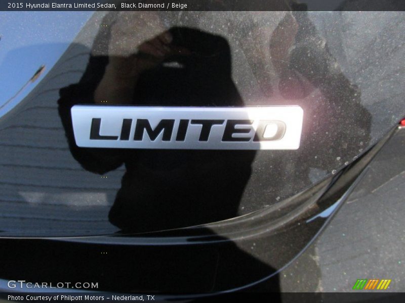 Black Diamond / Beige 2015 Hyundai Elantra Limited Sedan