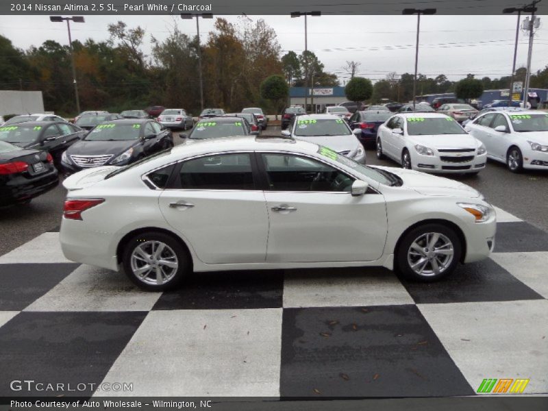 Pearl White / Charcoal 2014 Nissan Altima 2.5 SL