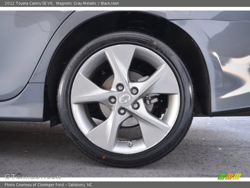 Magnetic Gray Metallic / Black/Ash 2012 Toyota Camry SE V6
