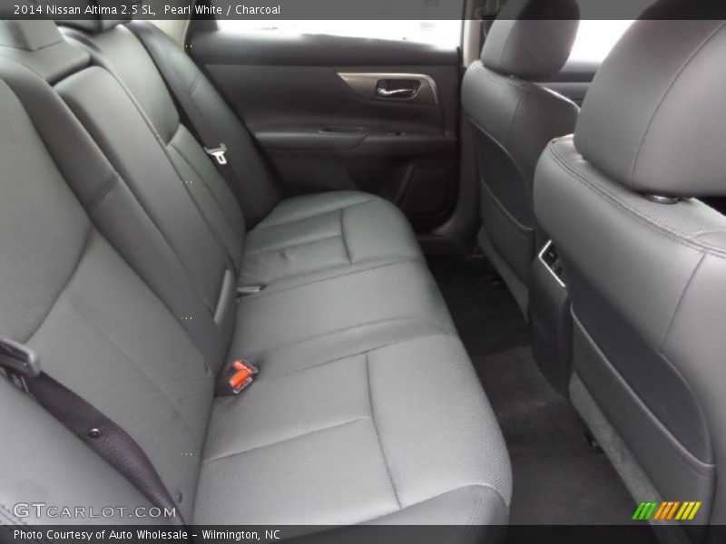 Pearl White / Charcoal 2014 Nissan Altima 2.5 SL