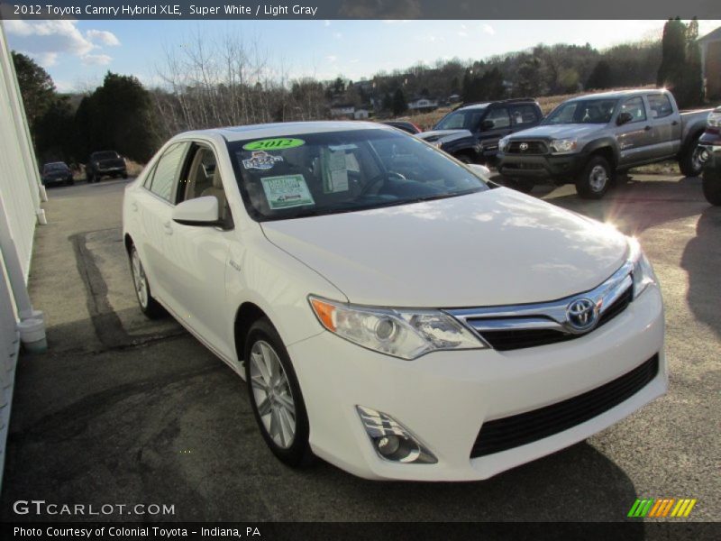 Super White / Light Gray 2012 Toyota Camry Hybrid XLE
