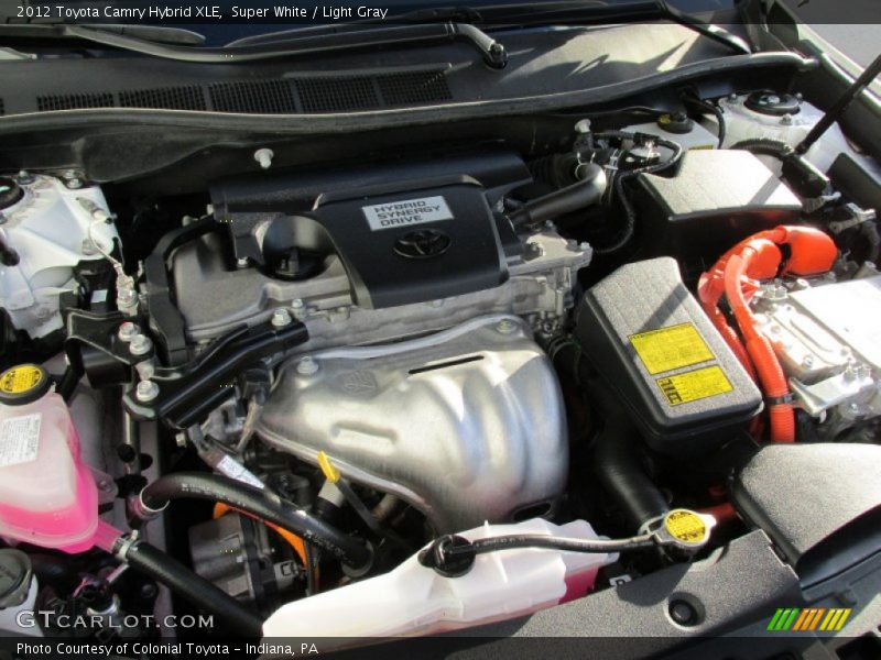 Super White / Light Gray 2012 Toyota Camry Hybrid XLE