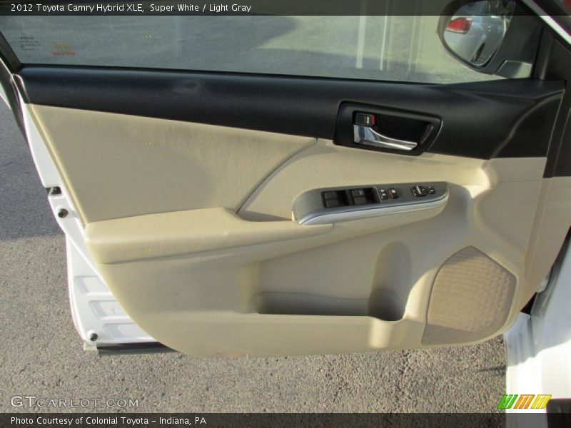Super White / Light Gray 2012 Toyota Camry Hybrid XLE