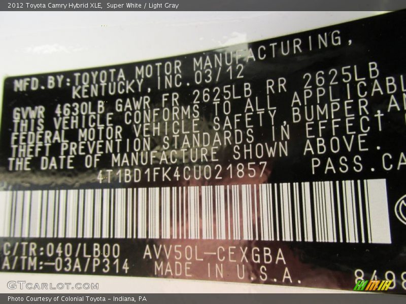 Super White / Light Gray 2012 Toyota Camry Hybrid XLE