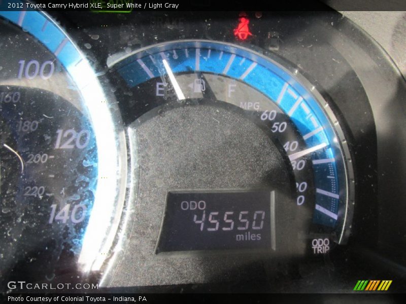 Super White / Light Gray 2012 Toyota Camry Hybrid XLE