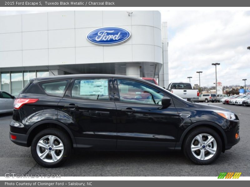 Tuxedo Black Metallic / Charcoal Black 2015 Ford Escape S