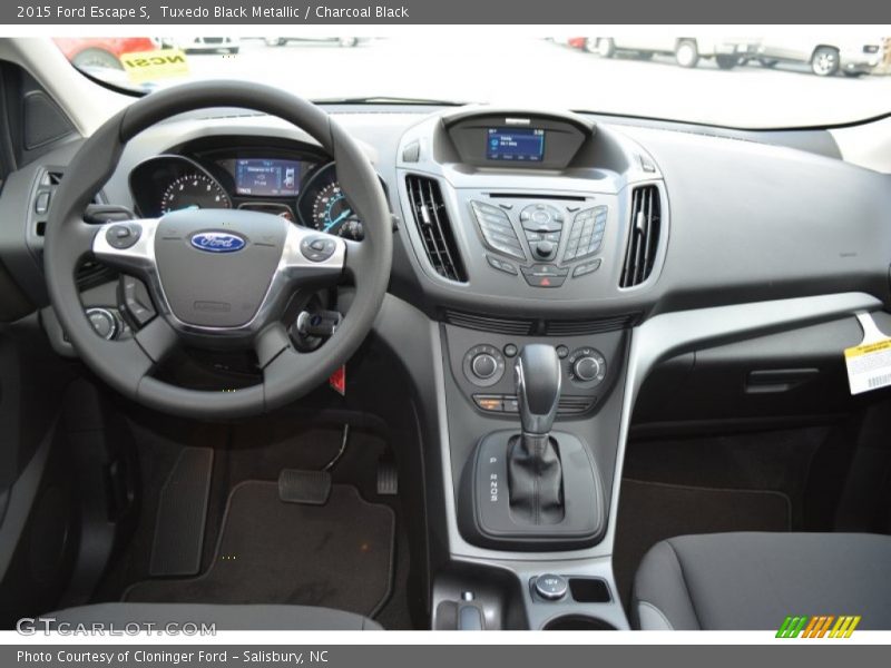 Tuxedo Black Metallic / Charcoal Black 2015 Ford Escape S
