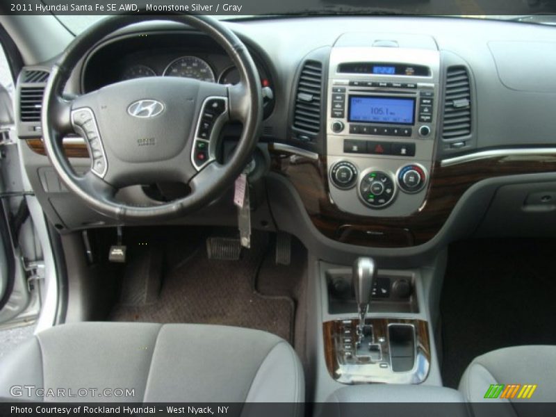 Moonstone Silver / Gray 2011 Hyundai Santa Fe SE AWD