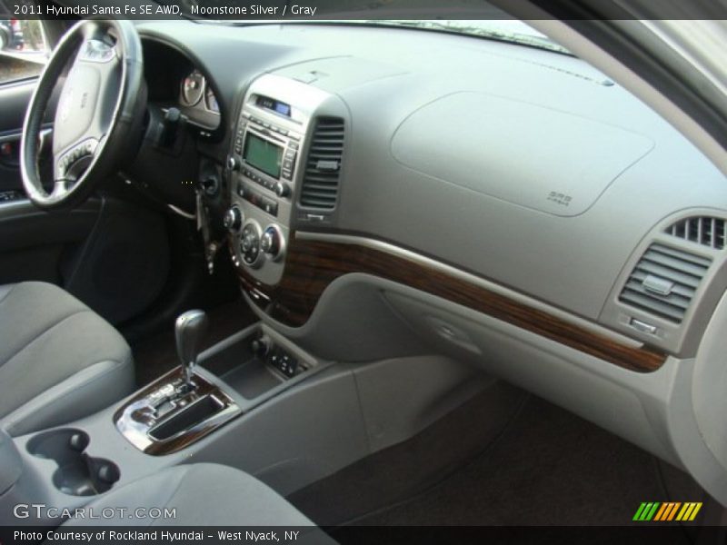 Moonstone Silver / Gray 2011 Hyundai Santa Fe SE AWD