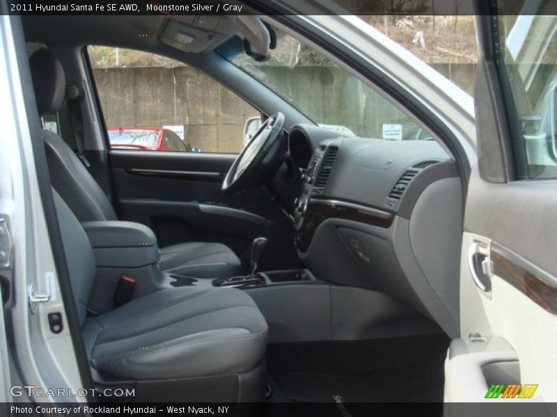 Moonstone Silver / Gray 2011 Hyundai Santa Fe SE AWD
