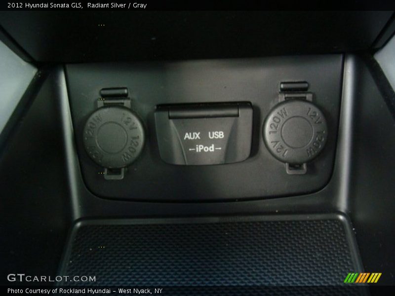 Radiant Silver / Gray 2012 Hyundai Sonata GLS