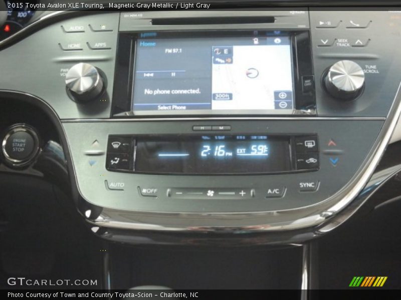 Controls of 2015 Avalon XLE Touring
