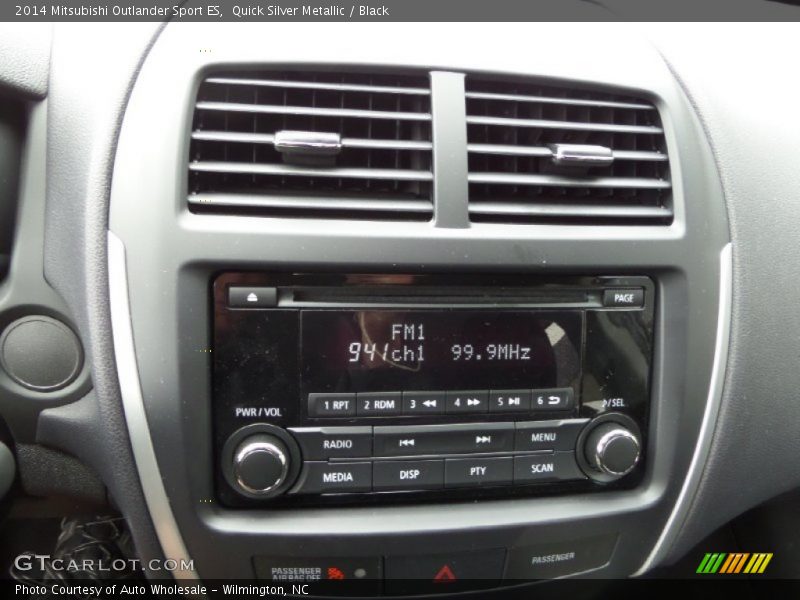 Quick Silver Metallic / Black 2014 Mitsubishi Outlander Sport ES