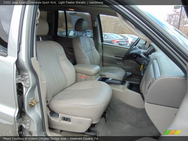 Front Seat of 2002 Grand Cherokee Sport 4x4