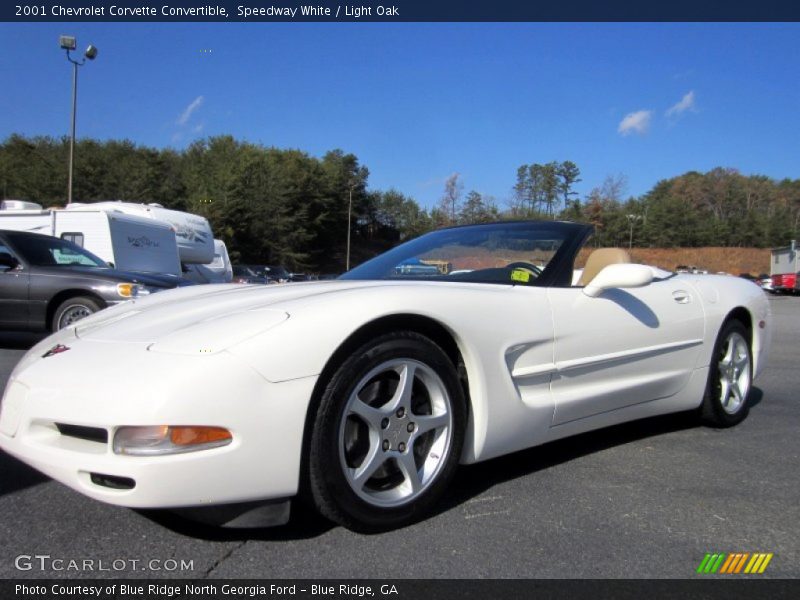 Speedway White / Light Oak 2001 Chevrolet Corvette Convertible