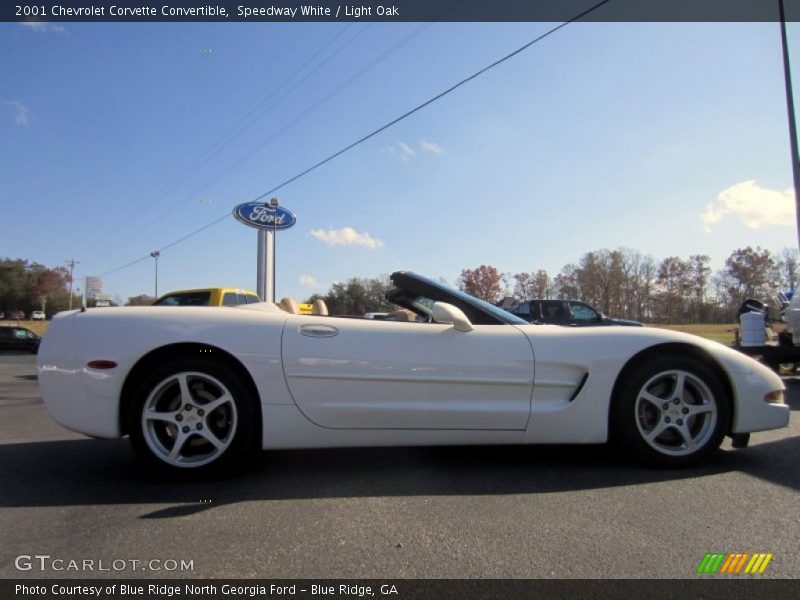 Speedway White / Light Oak 2001 Chevrolet Corvette Convertible