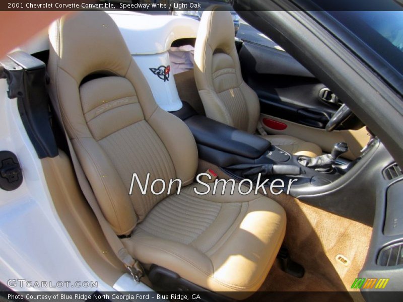 Speedway White / Light Oak 2001 Chevrolet Corvette Convertible