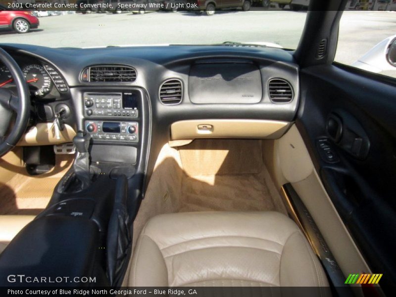 Speedway White / Light Oak 2001 Chevrolet Corvette Convertible
