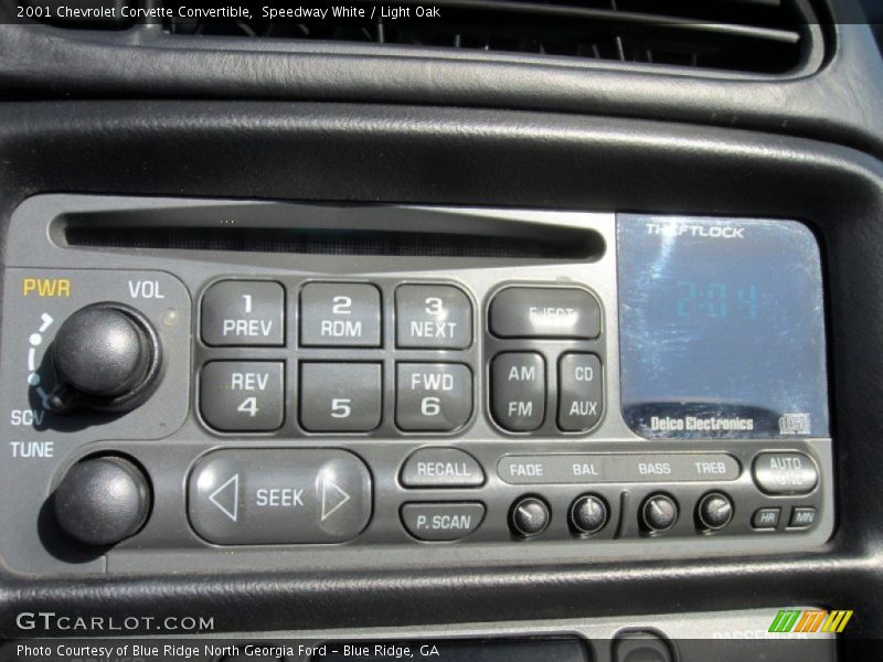 Speedway White / Light Oak 2001 Chevrolet Corvette Convertible
