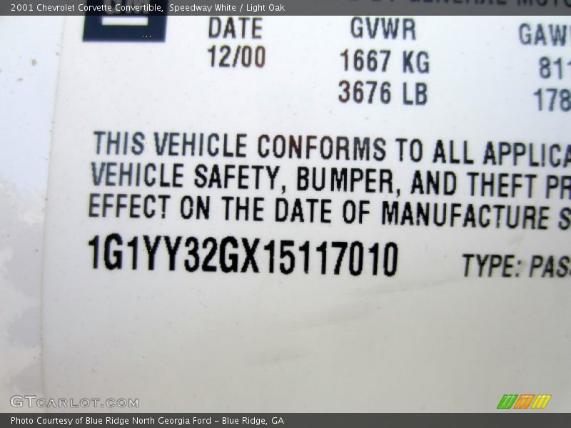 Speedway White / Light Oak 2001 Chevrolet Corvette Convertible