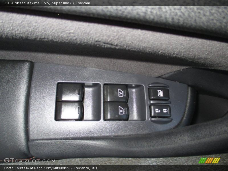 Super Black / Charcoal 2014 Nissan Maxima 3.5 S