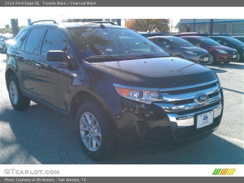 Tuxedo Black / Charcoal Black 2014 Ford Edge SE