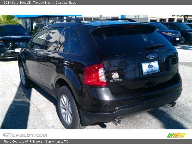 Tuxedo Black / Charcoal Black 2014 Ford Edge SE