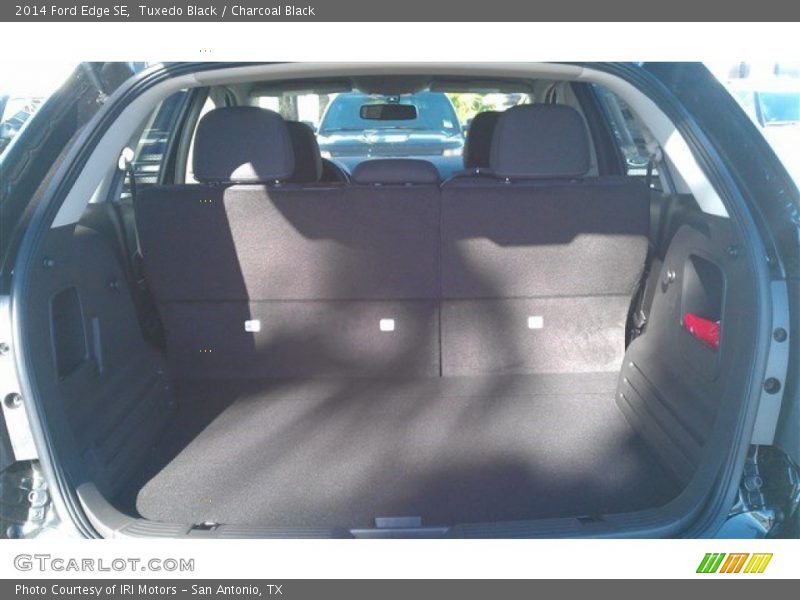 Tuxedo Black / Charcoal Black 2014 Ford Edge SE