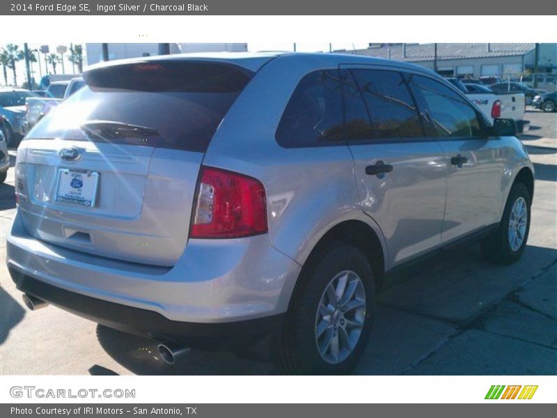 Ingot Silver / Charcoal Black 2014 Ford Edge SE