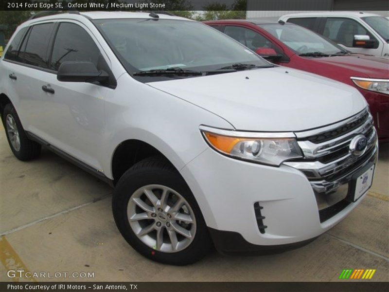 Oxford White / Medium Light Stone 2014 Ford Edge SE