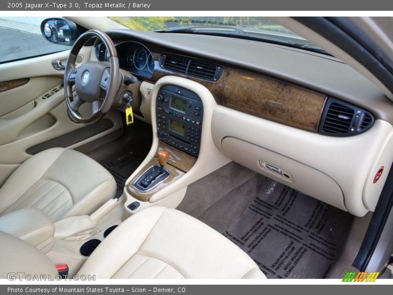Topaz Metallic / Barley 2005 Jaguar X-Type 3.0