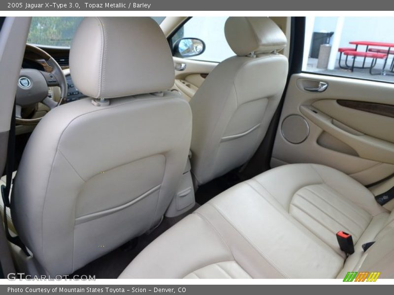 Topaz Metallic / Barley 2005 Jaguar X-Type 3.0