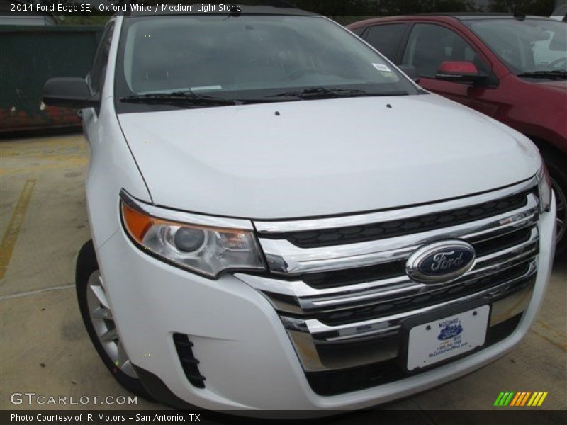 Oxford White / Medium Light Stone 2014 Ford Edge SE