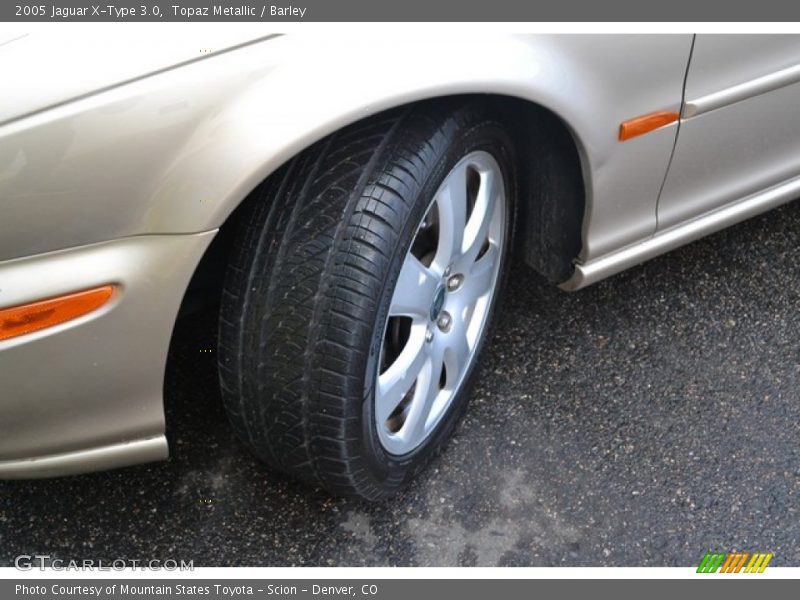 Topaz Metallic / Barley 2005 Jaguar X-Type 3.0