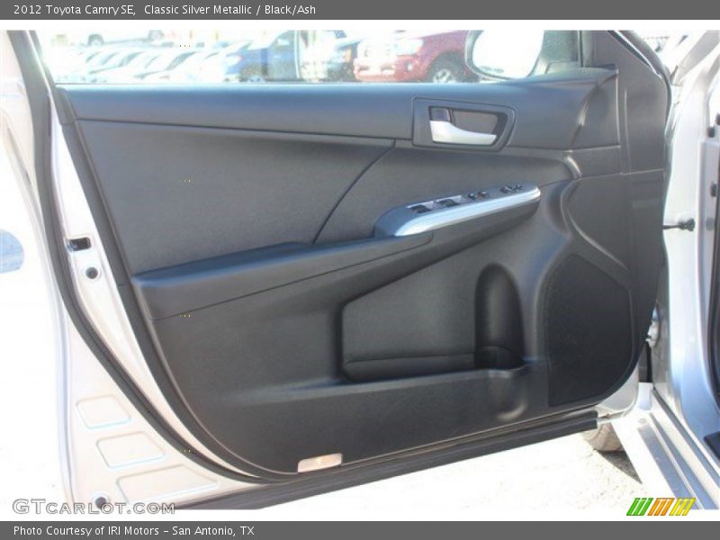 Classic Silver Metallic / Black/Ash 2012 Toyota Camry SE