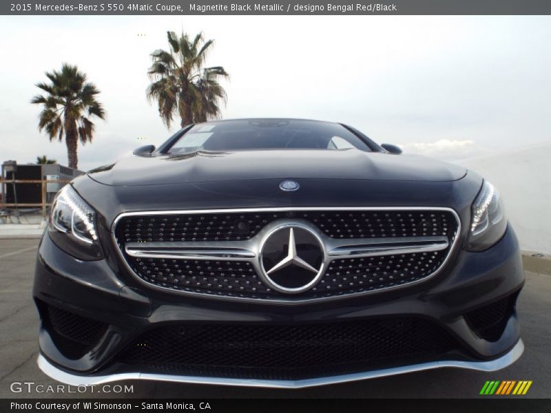 Magnetite Black Metallic / designo Bengal Red/Black 2015 Mercedes-Benz S 550 4Matic Coupe