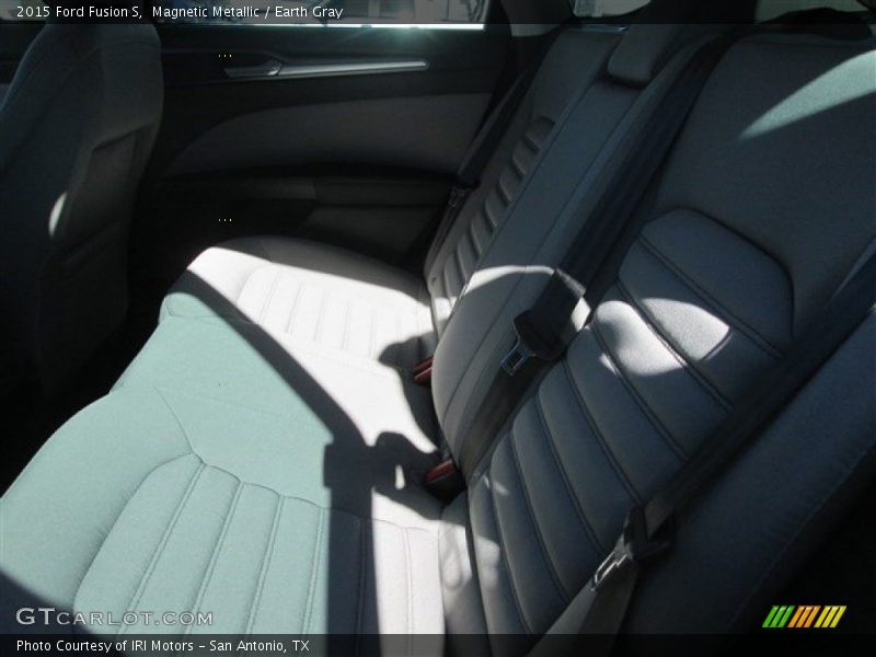 Magnetic Metallic / Earth Gray 2015 Ford Fusion S