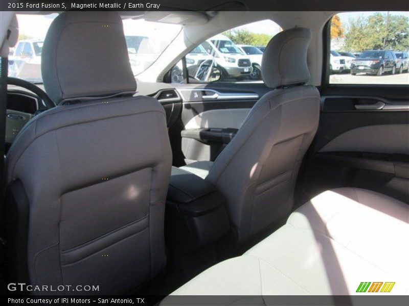 Magnetic Metallic / Earth Gray 2015 Ford Fusion S