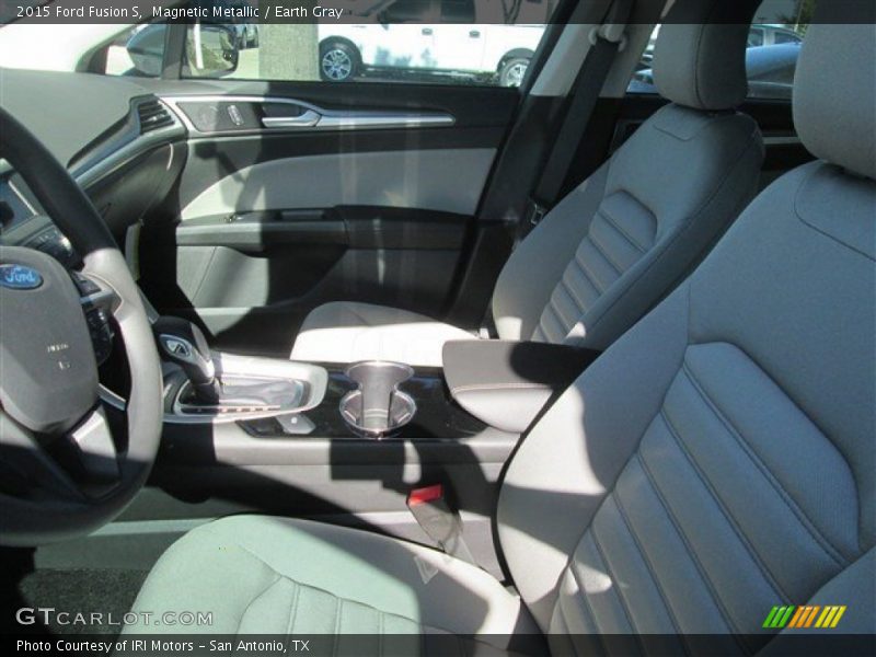 Magnetic Metallic / Earth Gray 2015 Ford Fusion S