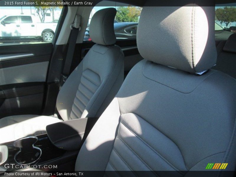 Magnetic Metallic / Earth Gray 2015 Ford Fusion S