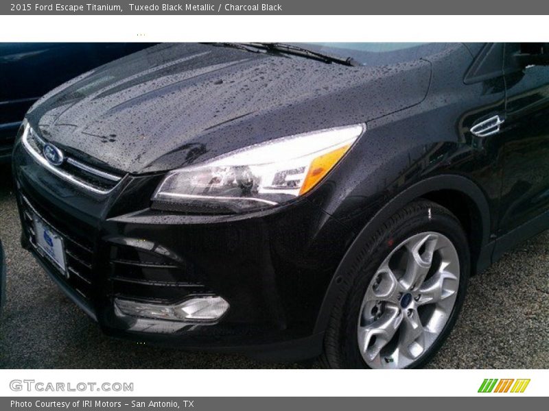 Tuxedo Black Metallic / Charcoal Black 2015 Ford Escape Titanium