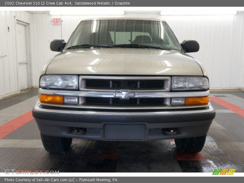 Sandalwood Metallic / Graphite 2002 Chevrolet S10 LS Crew Cab 4x4